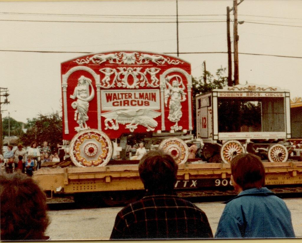 Circus Train Thru Park Ridge 1982-4