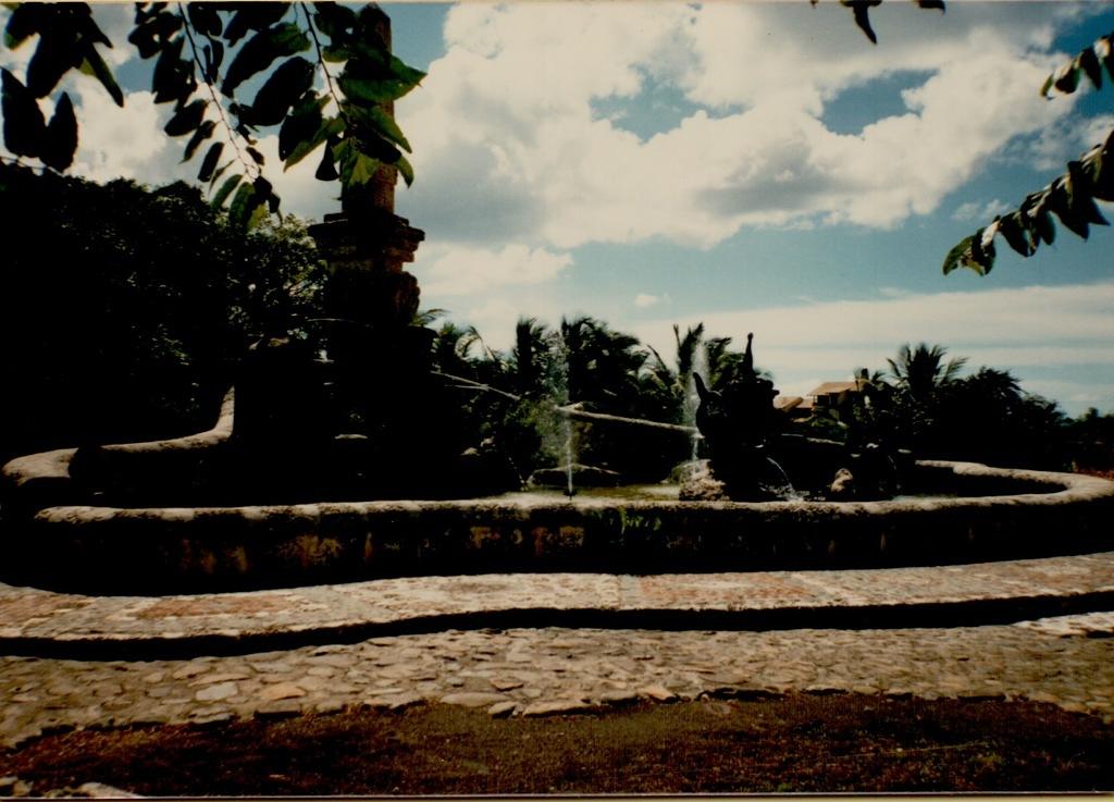 DBMS Trip to Casa de Campo 1988-20