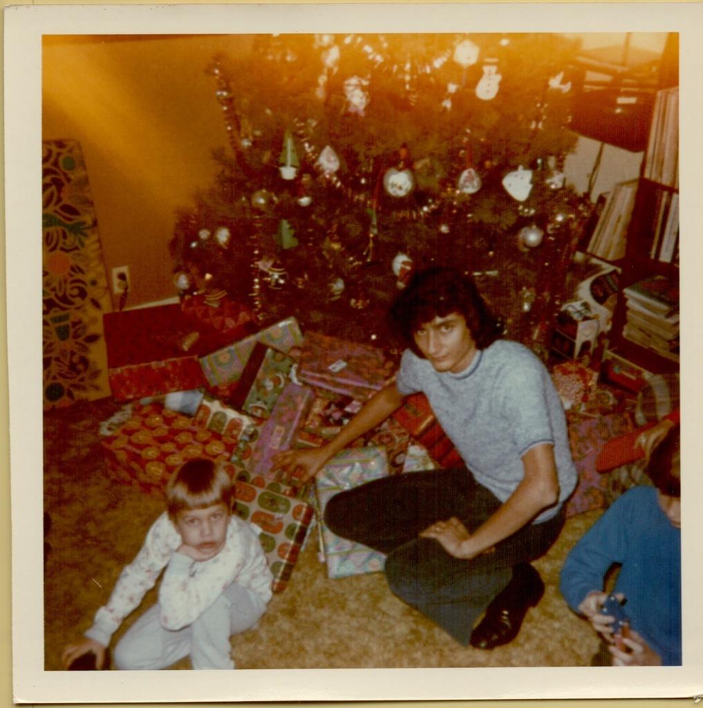 Elm Street Christmas 1972 Steve Baxter & Jeff Musa,