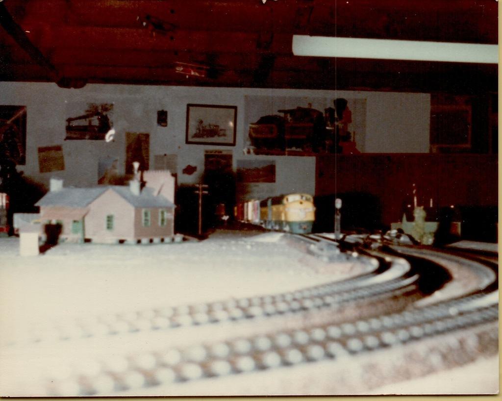 Elm Street HO Train 1982