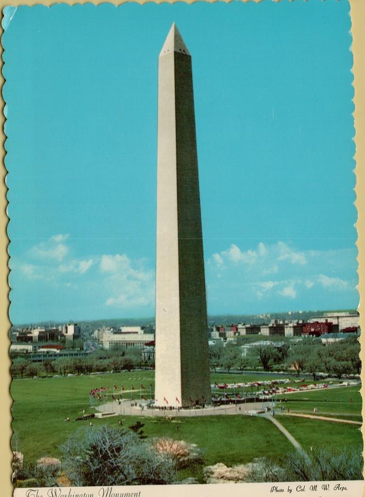 Postcard Washington Memorial-2